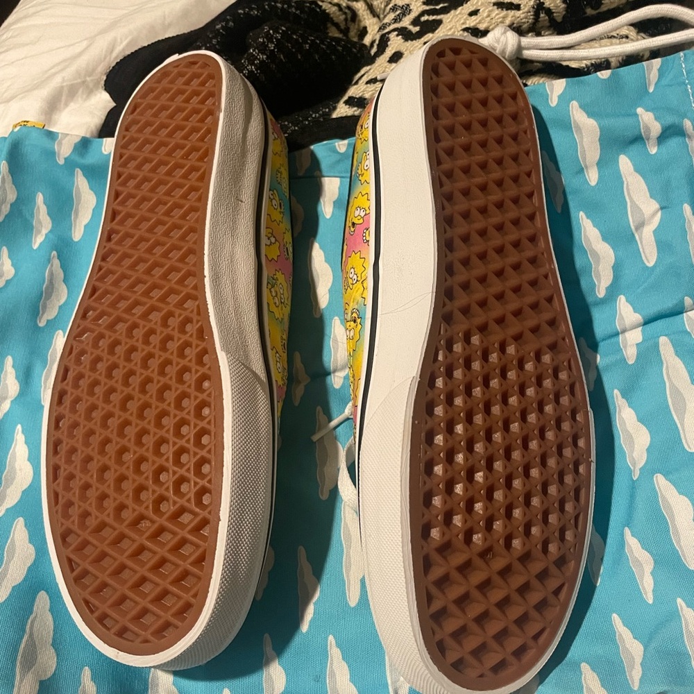 Lisa Simpson vans